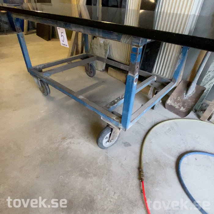 Slider image 0