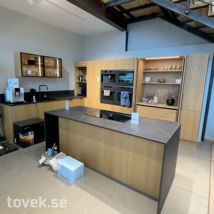Slider image 0