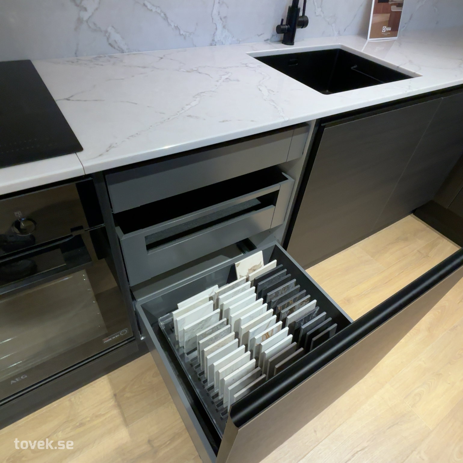 Slider image 8