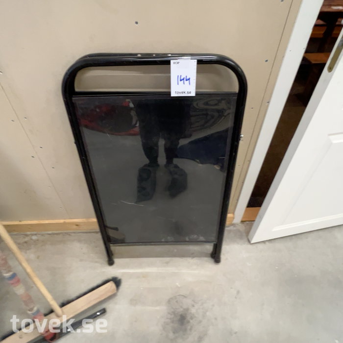 Slider image 0
