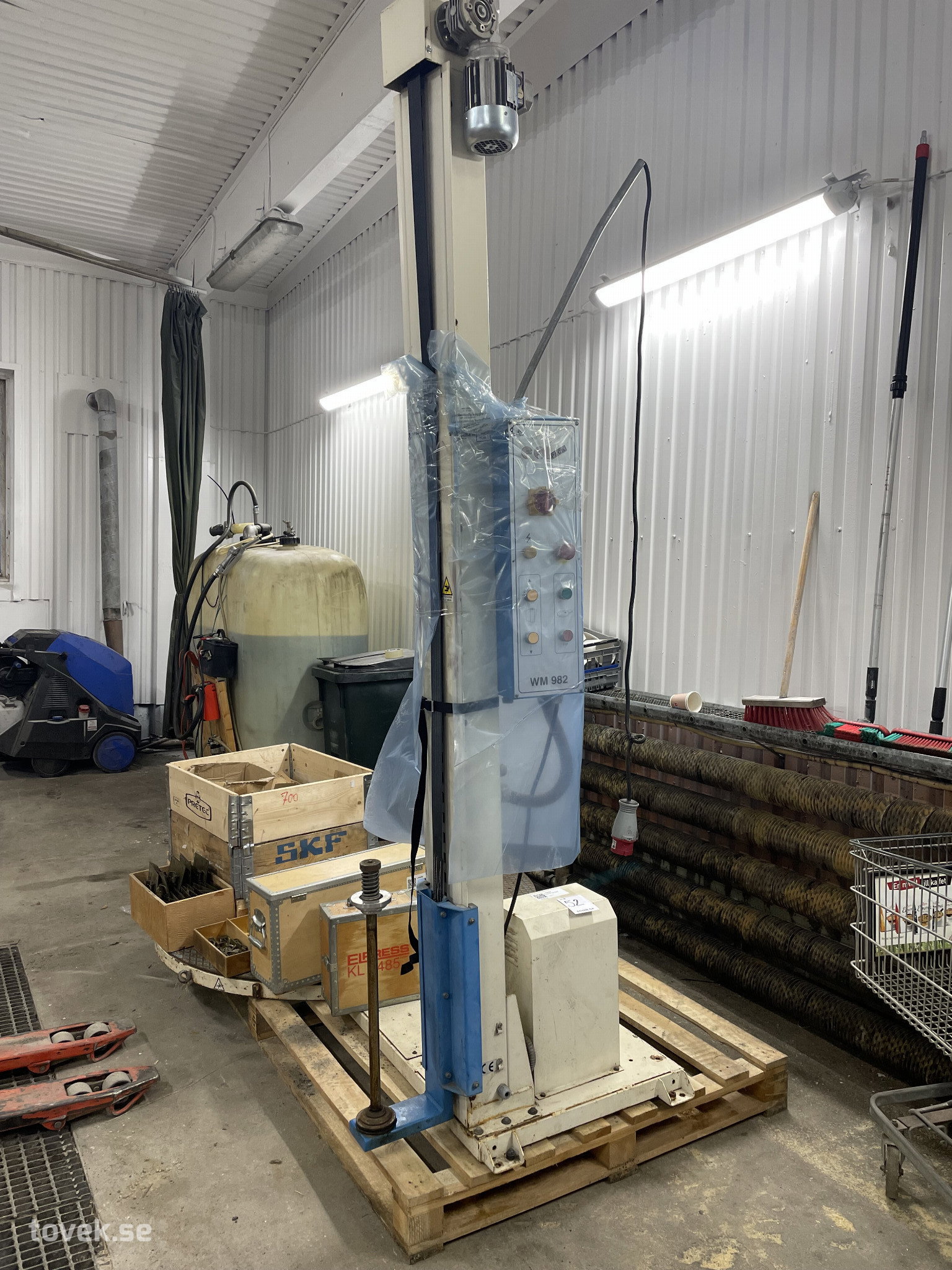 Inplastningsmaskin på auktion i Gnarp hos Toveks Auktioner