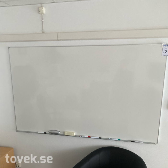 Slider image 0