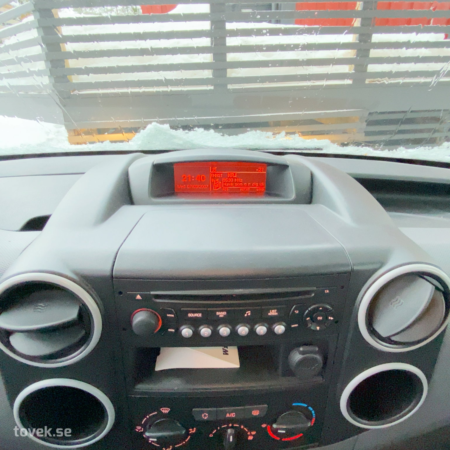 Slider image 28