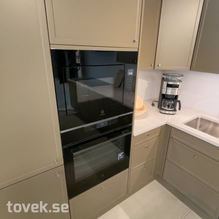 Slider image 9
