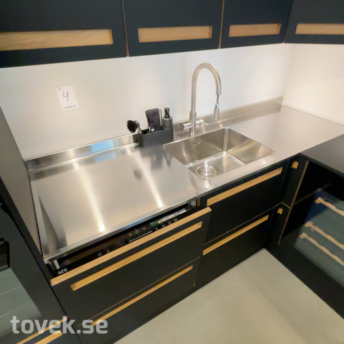 Slider image 13