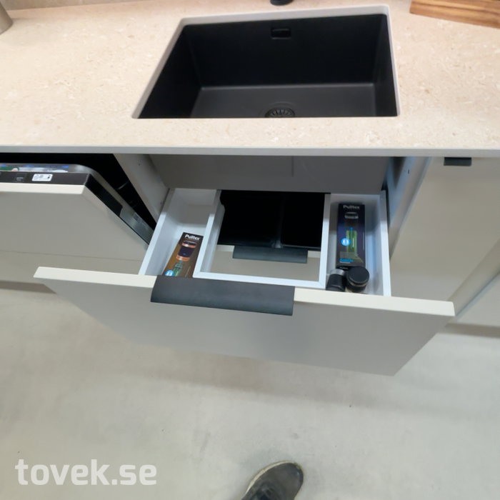 Slider image 13