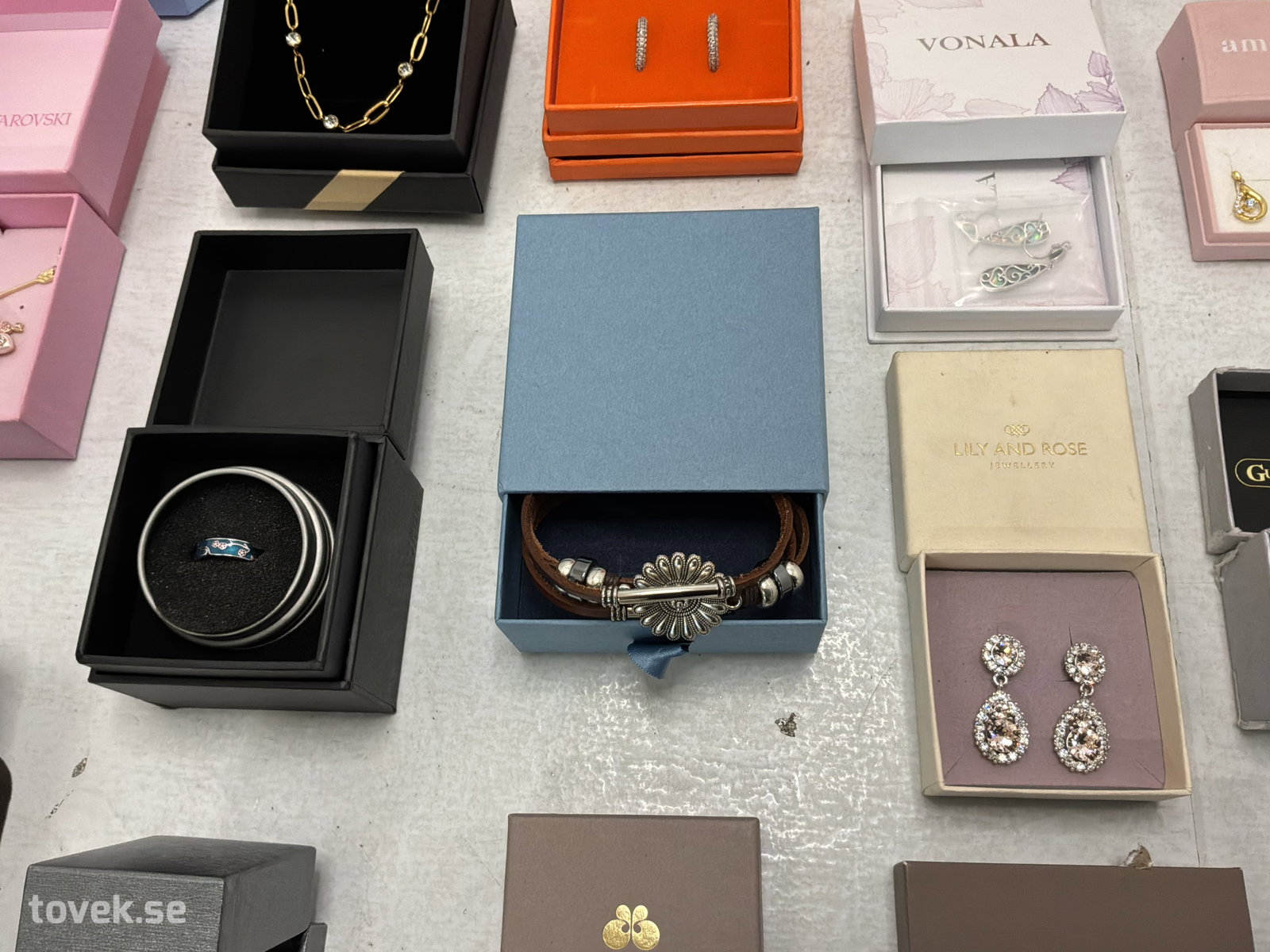 Slider image 8