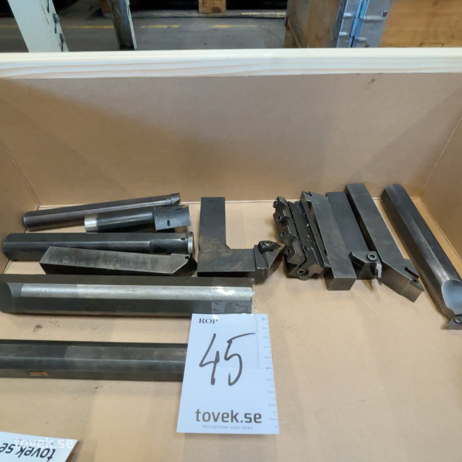 Stålhållare på auktion i Ockelbo hos Toveks Auktioner