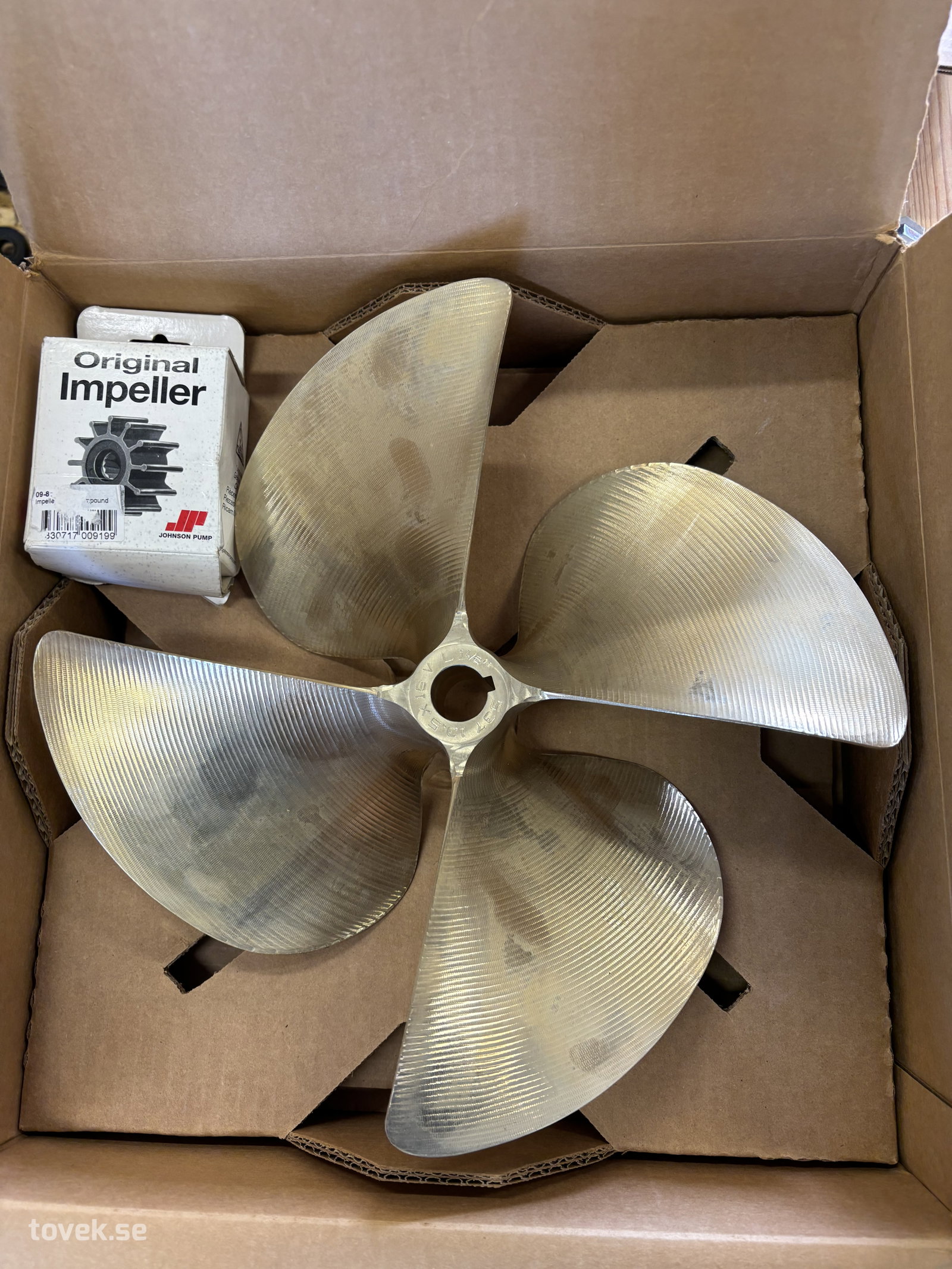 Propeller till Malibu boats på auktion i Gnarp hos Toveks Auktioner