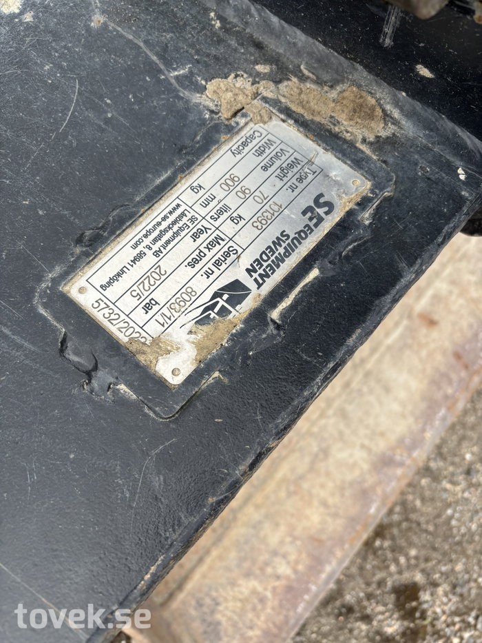Slider image 32