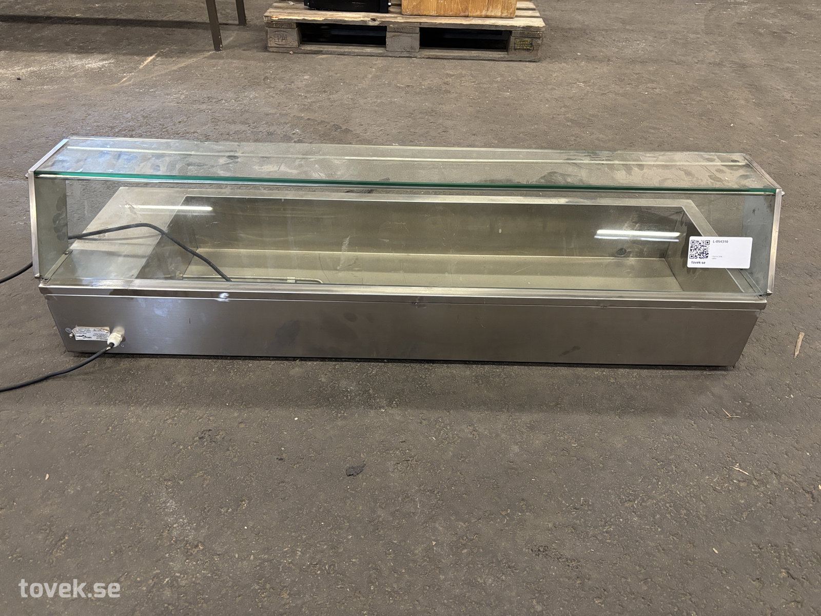 Värmeri, längd ca 122cm på auktion i Ätran hos Toveks Auktioner