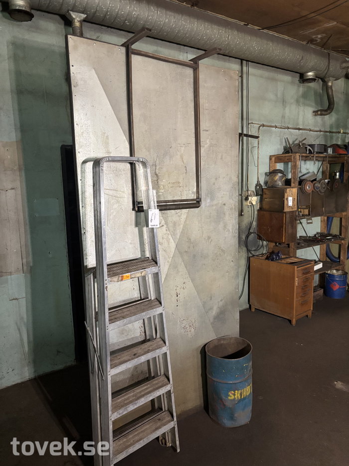 Slider image 0