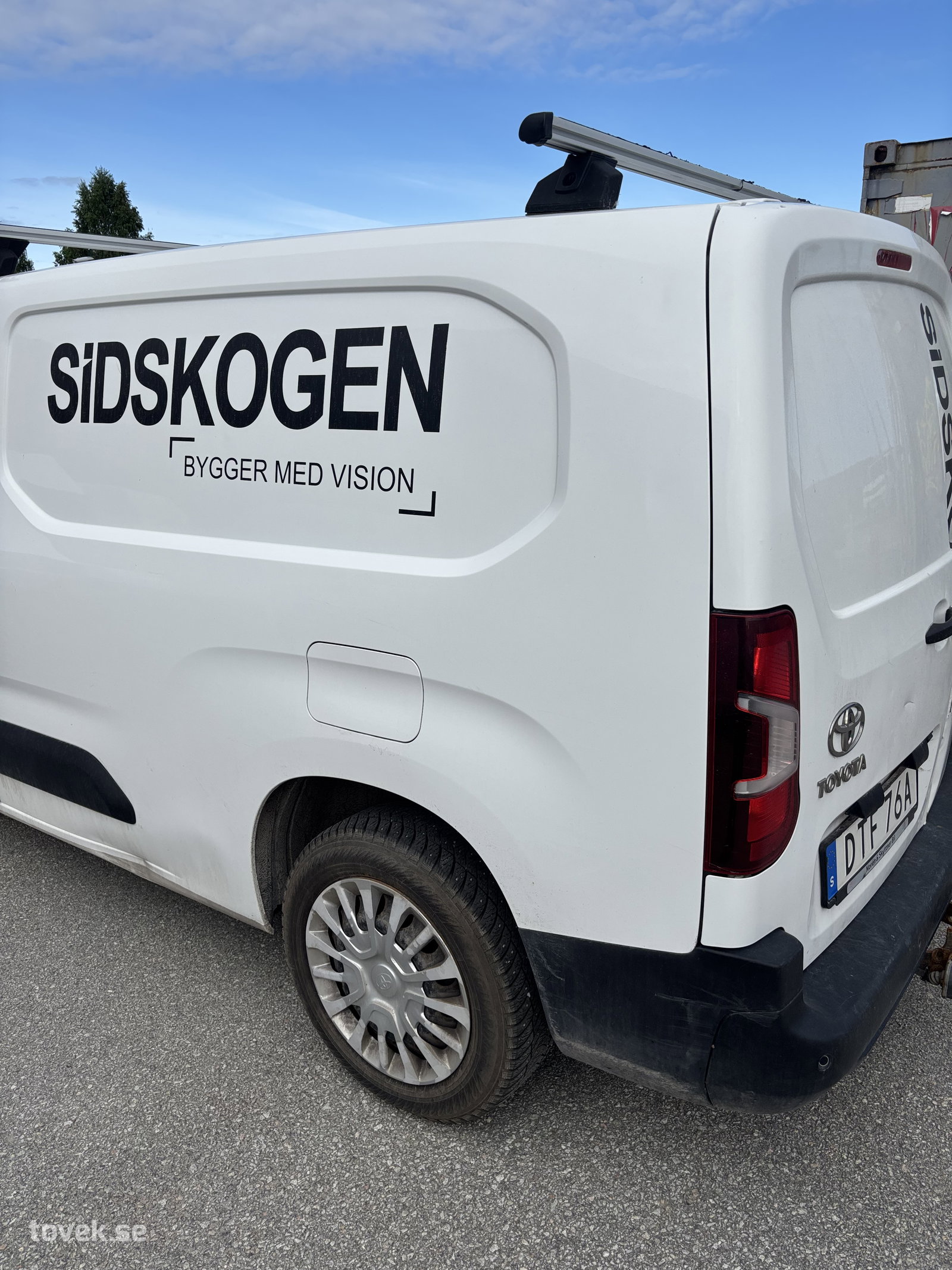 Slider image 9