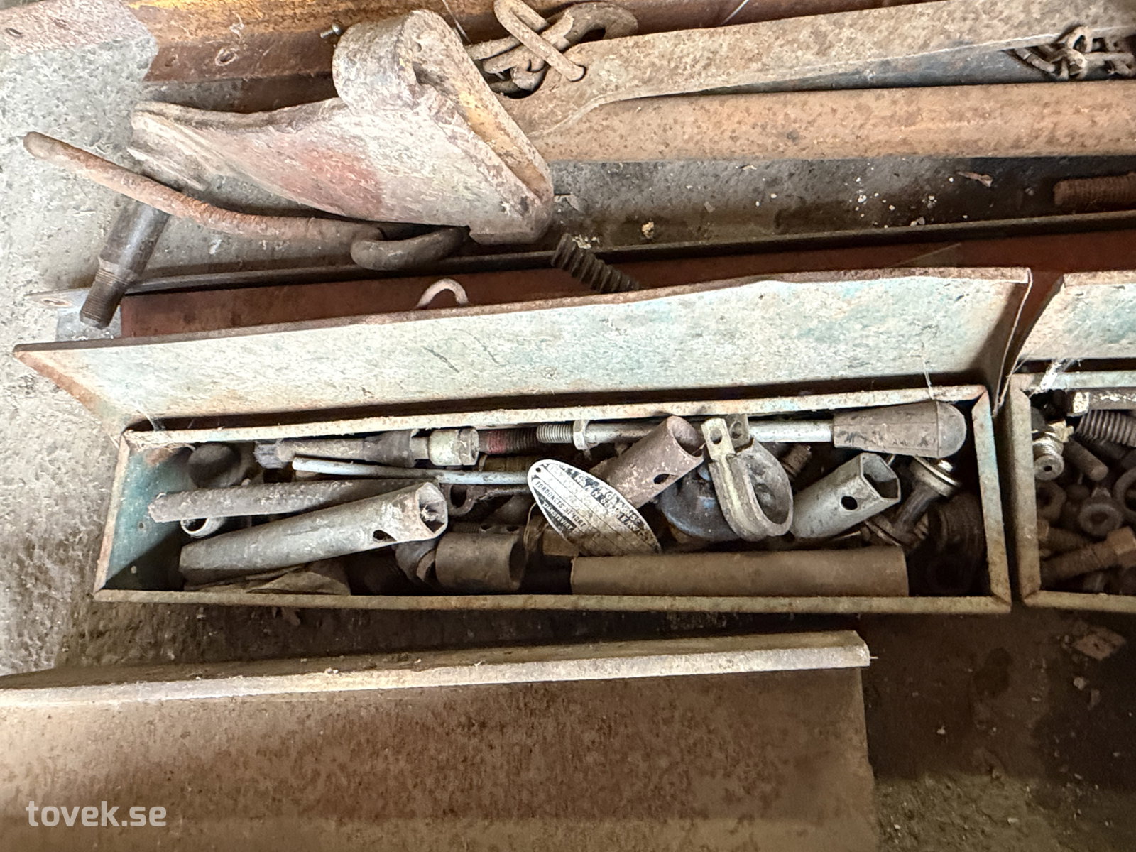 Diverse metall m.m. enligt bilder