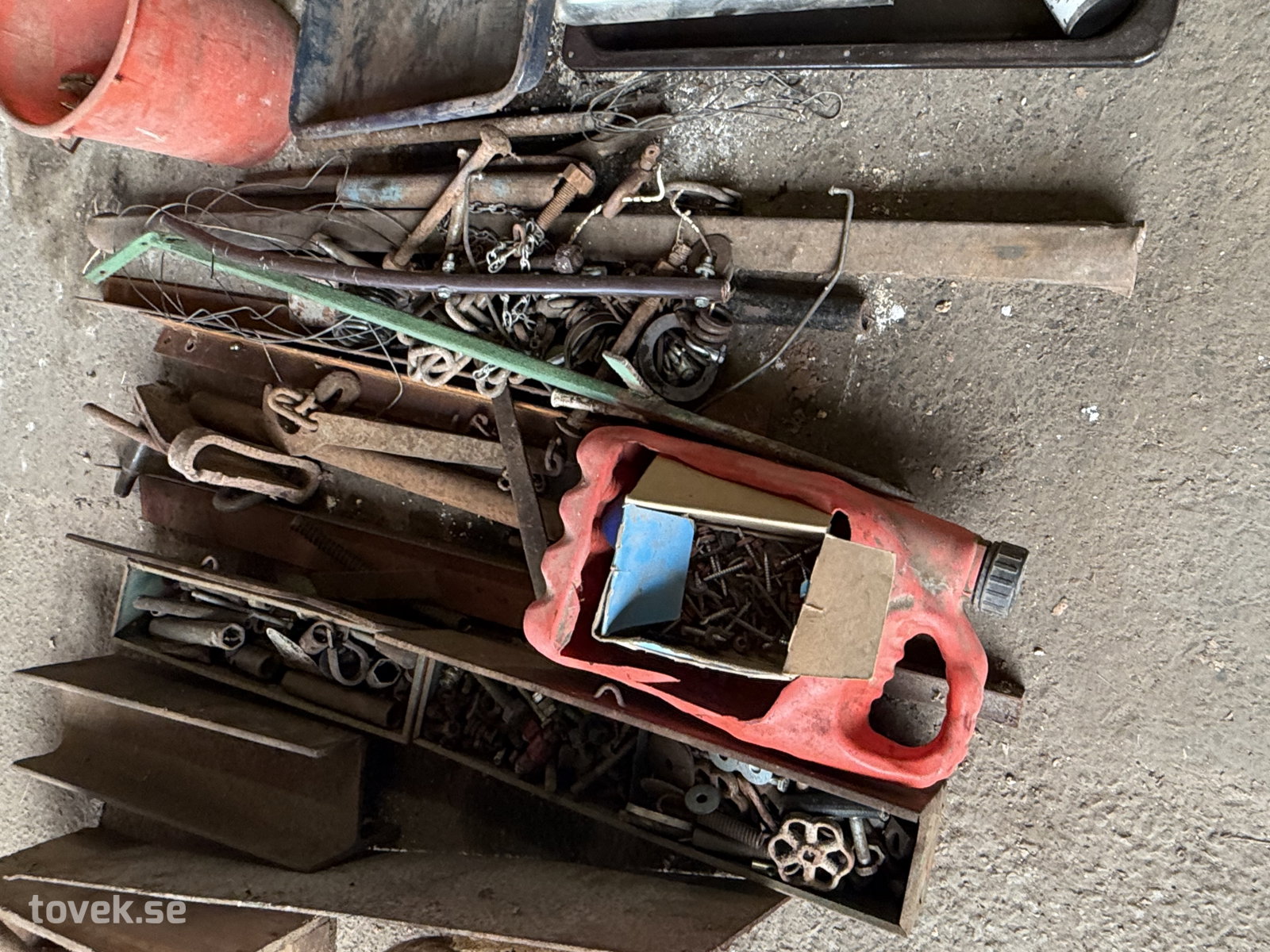 Diverse metall m.m. enligt bilder