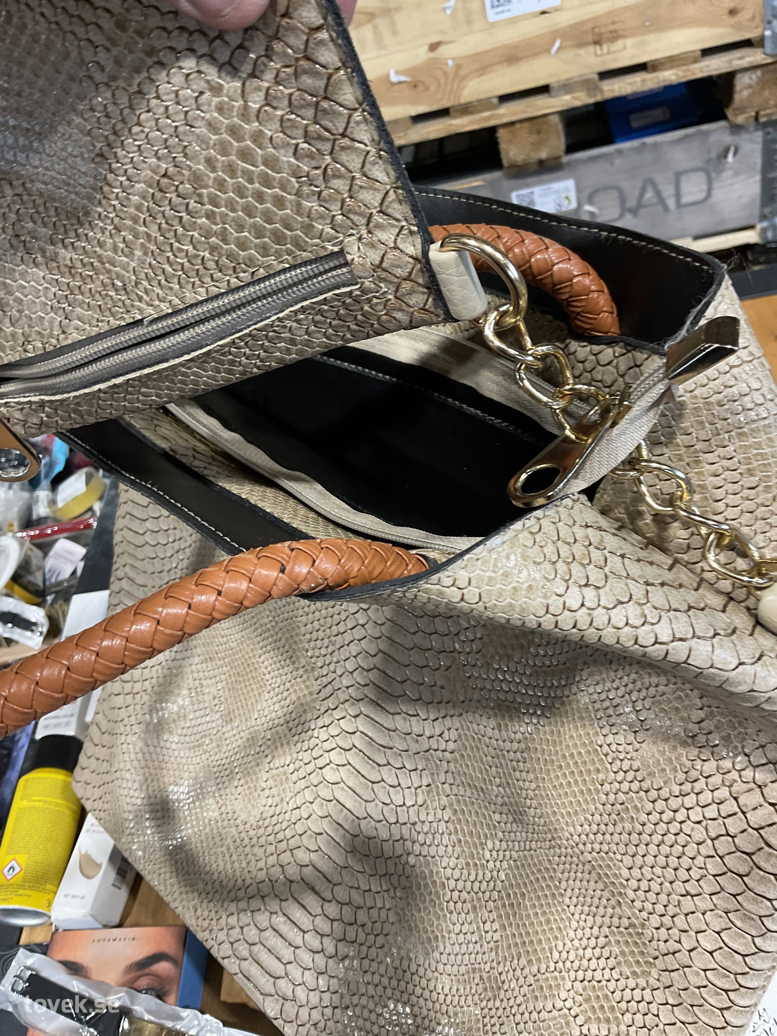 Slider image 13