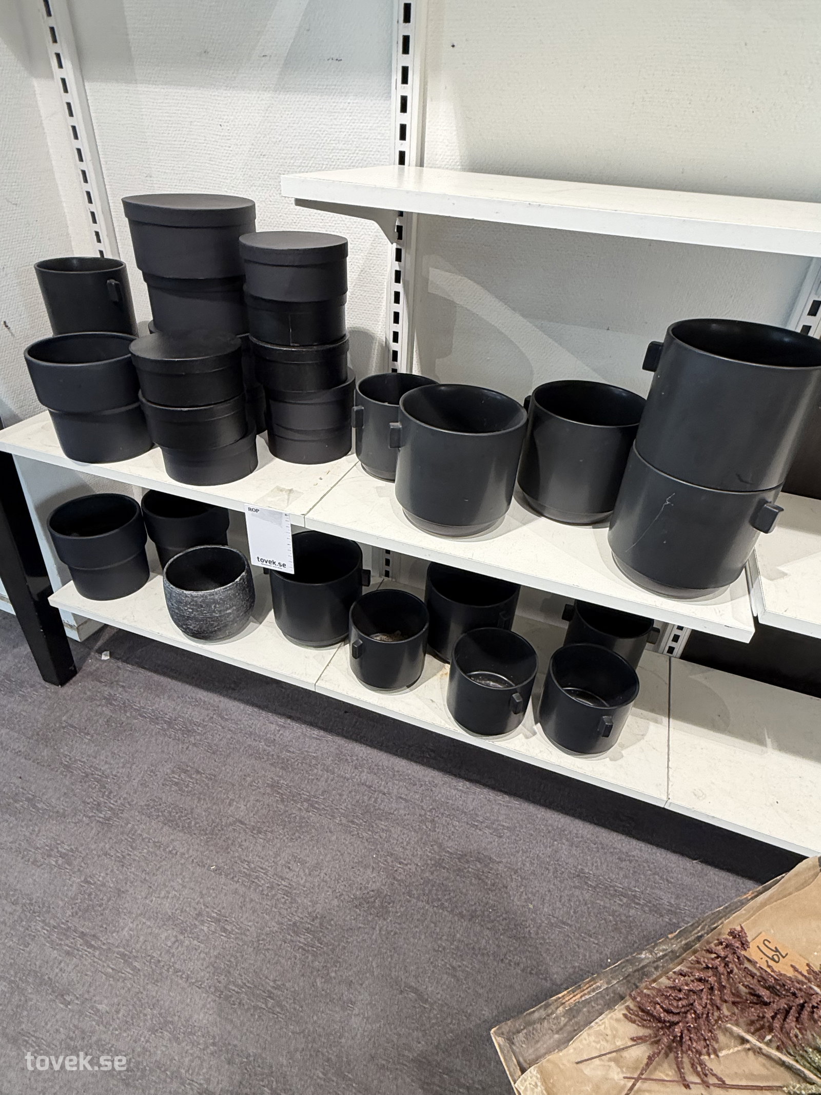 Krukor och askar inkl hyllsystem (ej andra märkta rop)