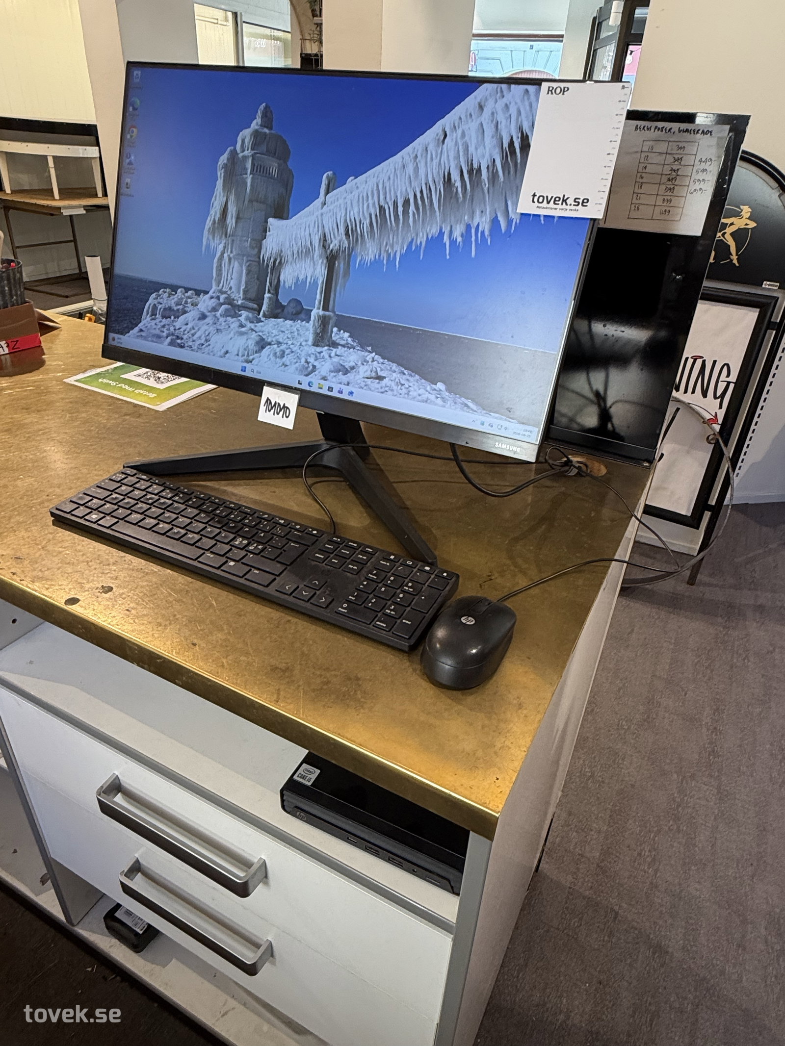 Dator och skärm Hp ProDesk