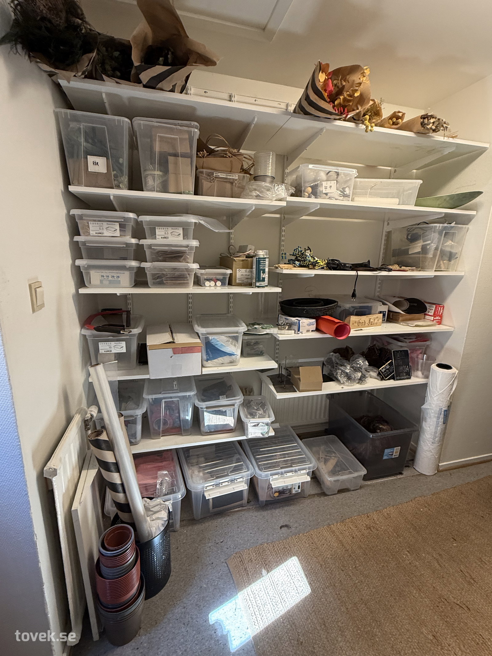 Lager inkl hyllsystem