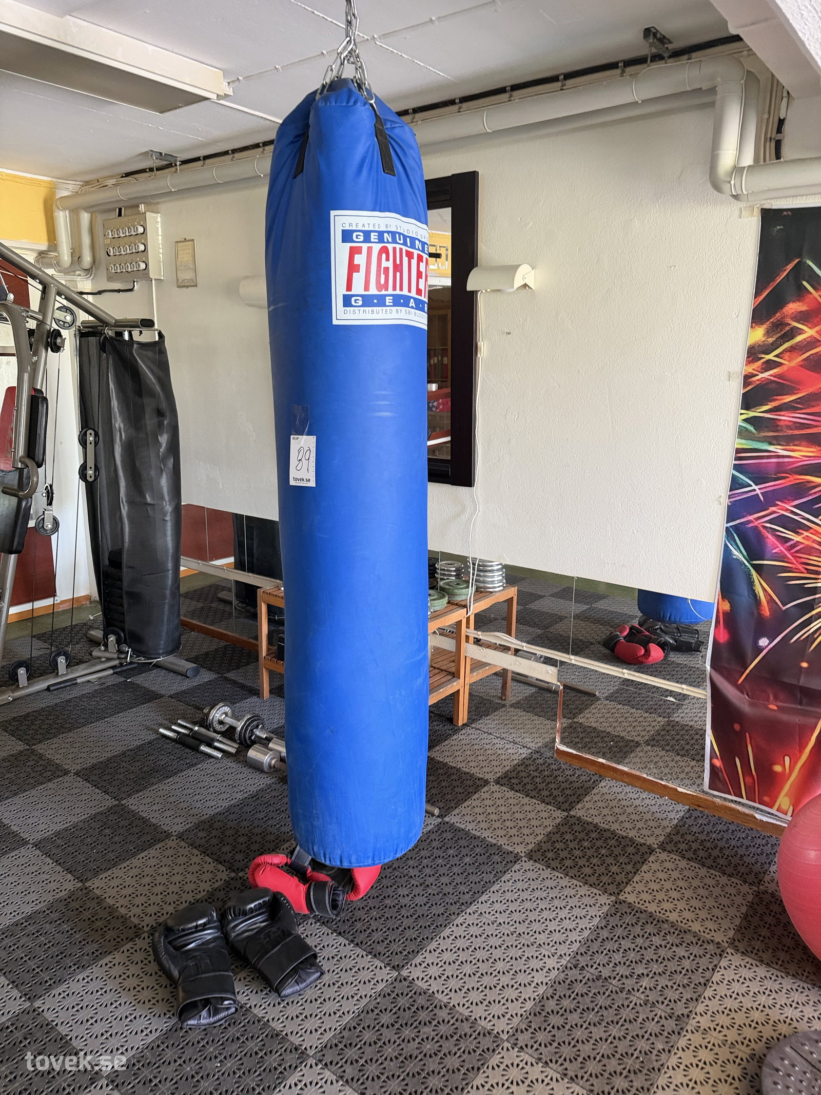 Boxningssäck, handskar