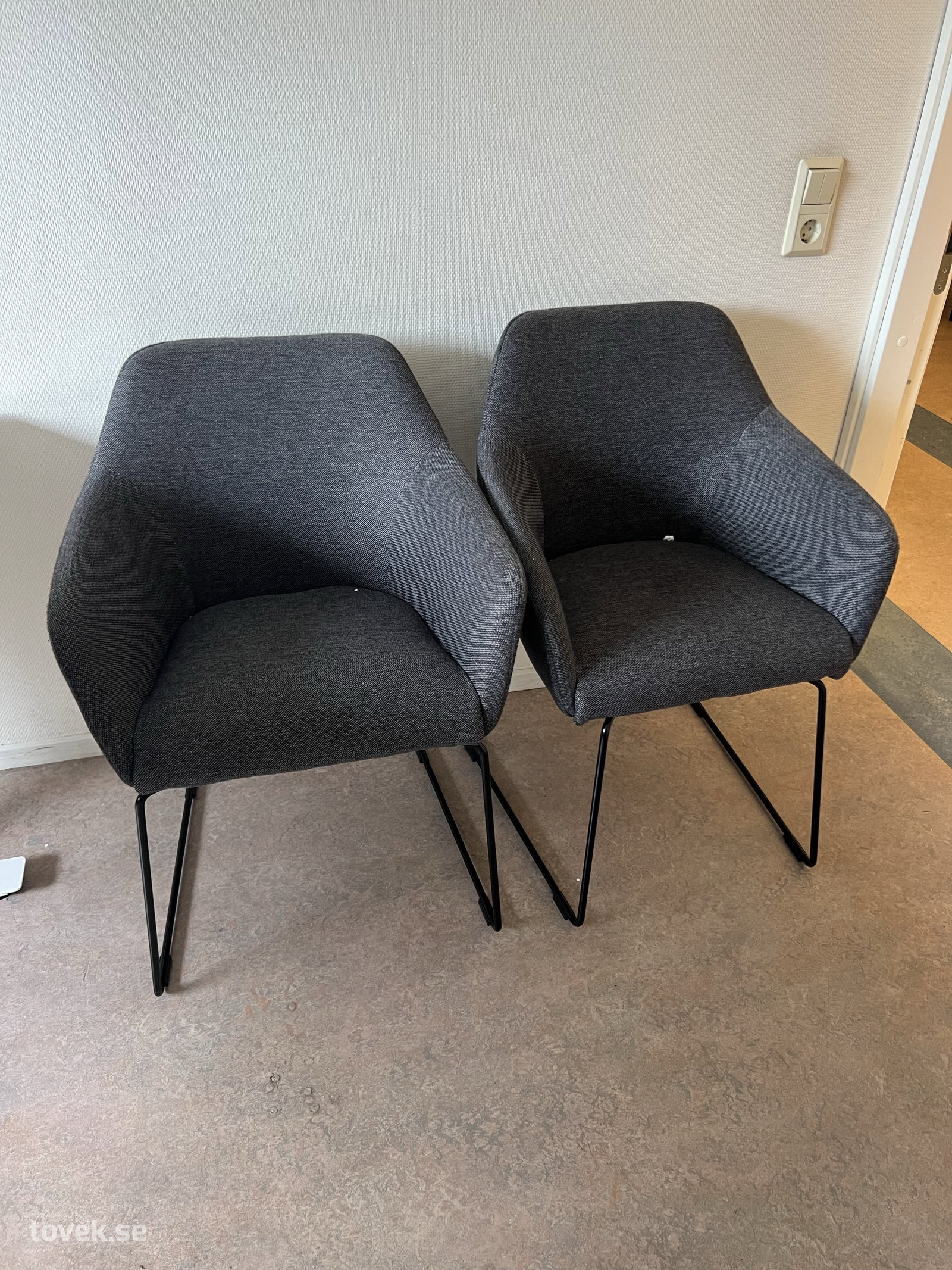 Besöksfåtöljer x 2