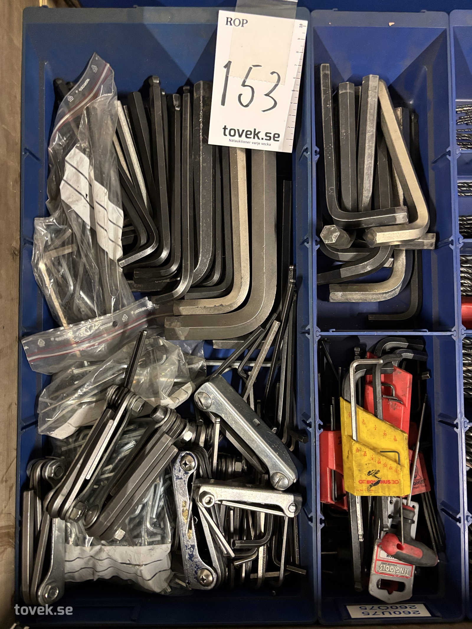 Insexnycklar, mejslar, tänger samt plåtsaxar