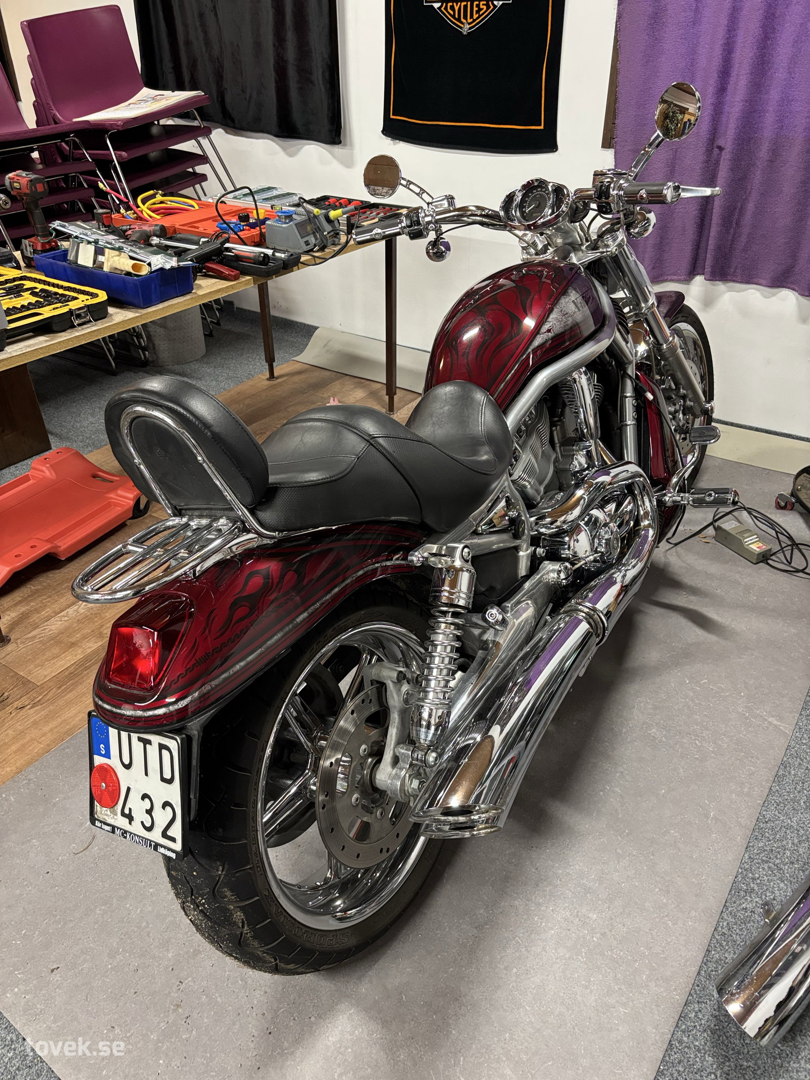 Harley-Davidson VRSCA, 2004
