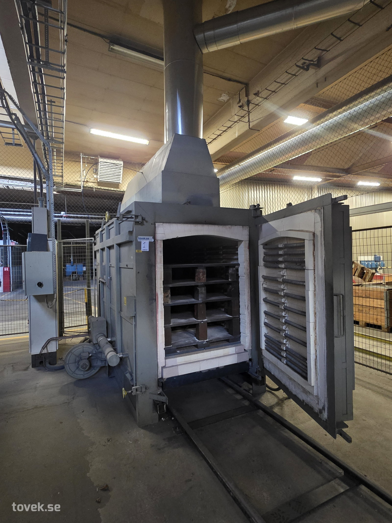 Nabertherm Industriugn W3300/110 MaxTemp 1280 Grader Inkl Styrskåp & 2 vagn