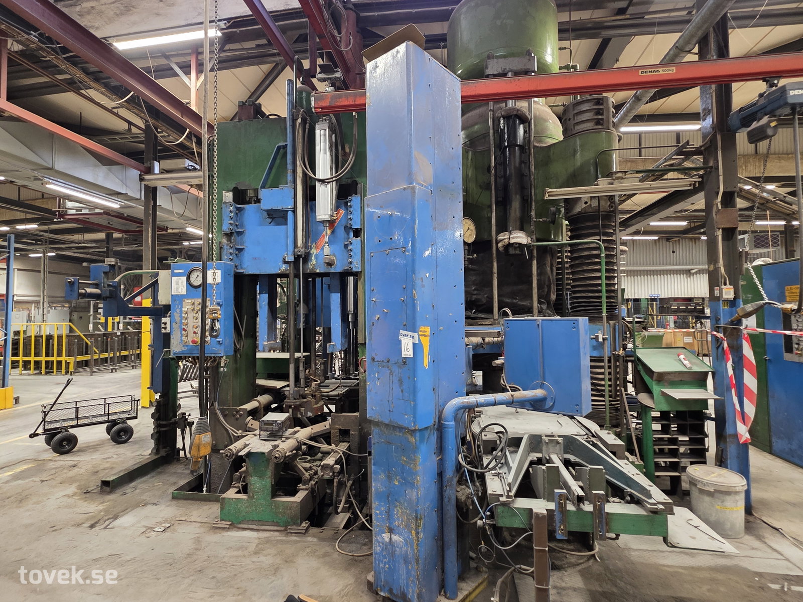 Dubbel Demolding Press Presskapacitet 1800 ton - 1966