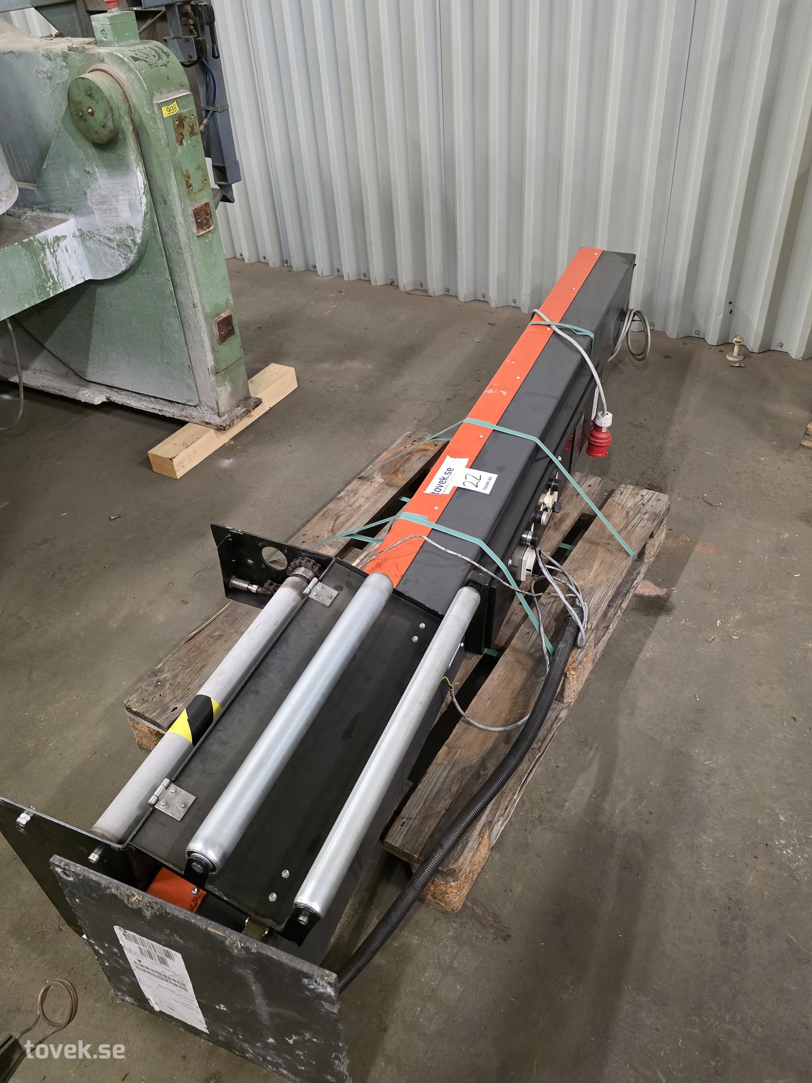 Polynova Nissen - Inplastningsmaskin