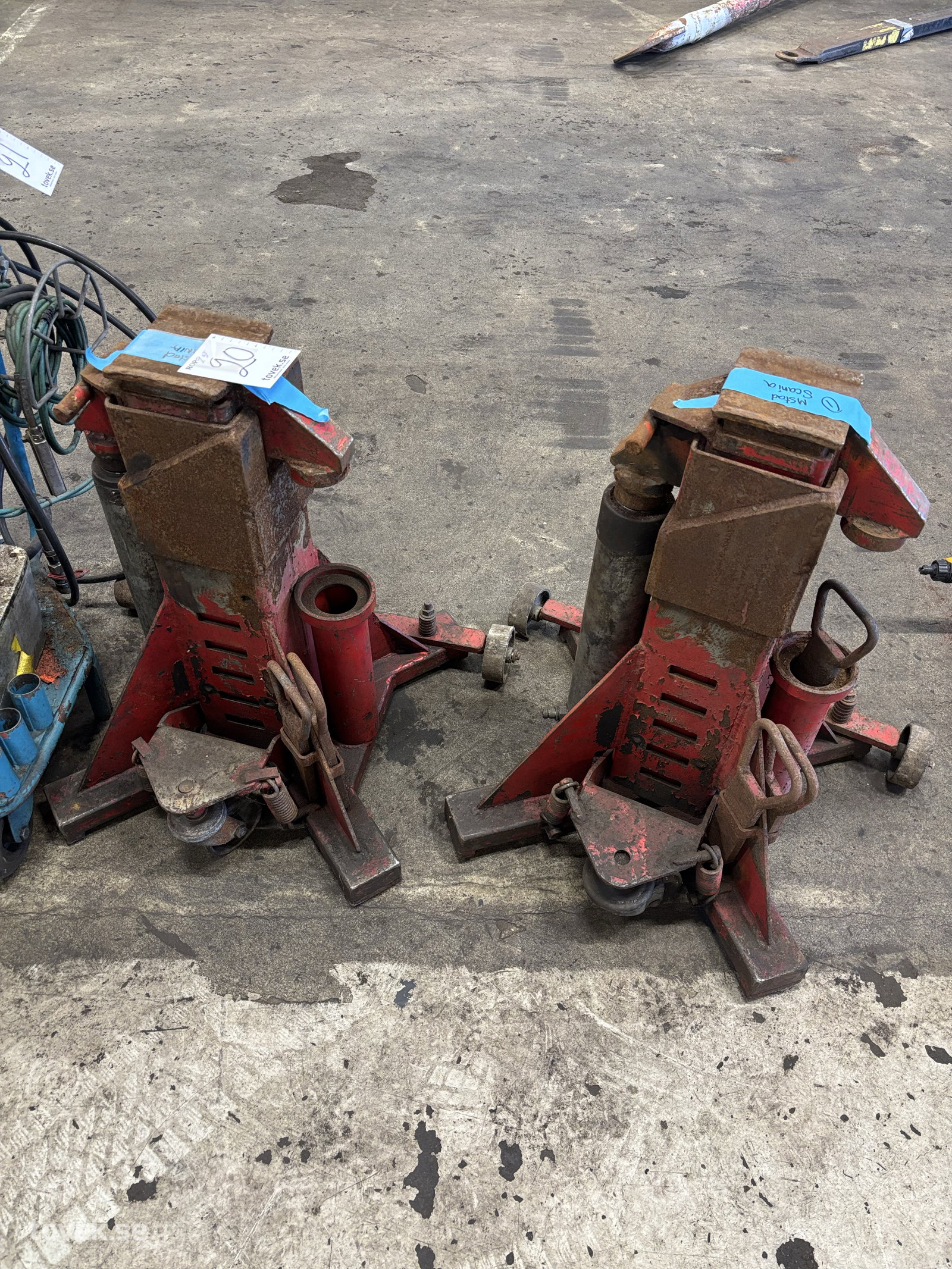Hydrauliska pallbockar på hjul 