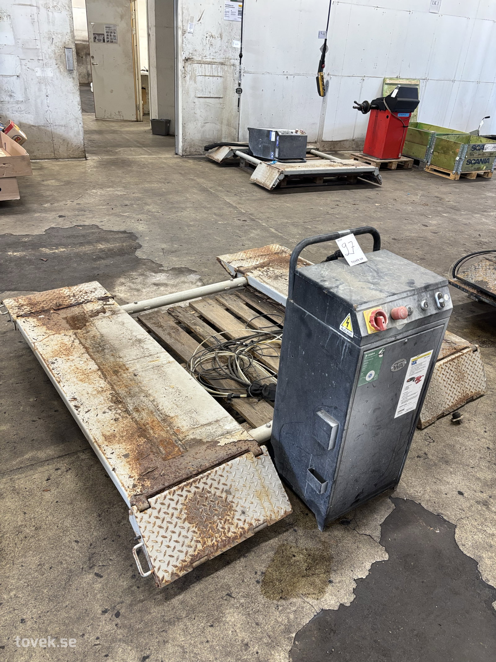 Billyft låglyftande 3000 kg modell VA TL330L 