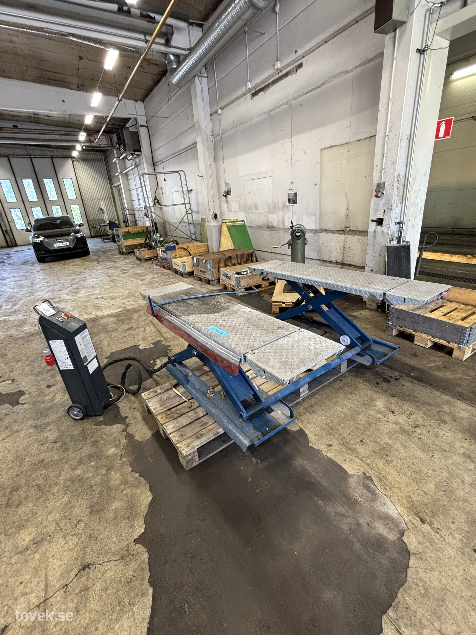 Billyft låglyftande 2500 kg Nussbaum, lite använd 