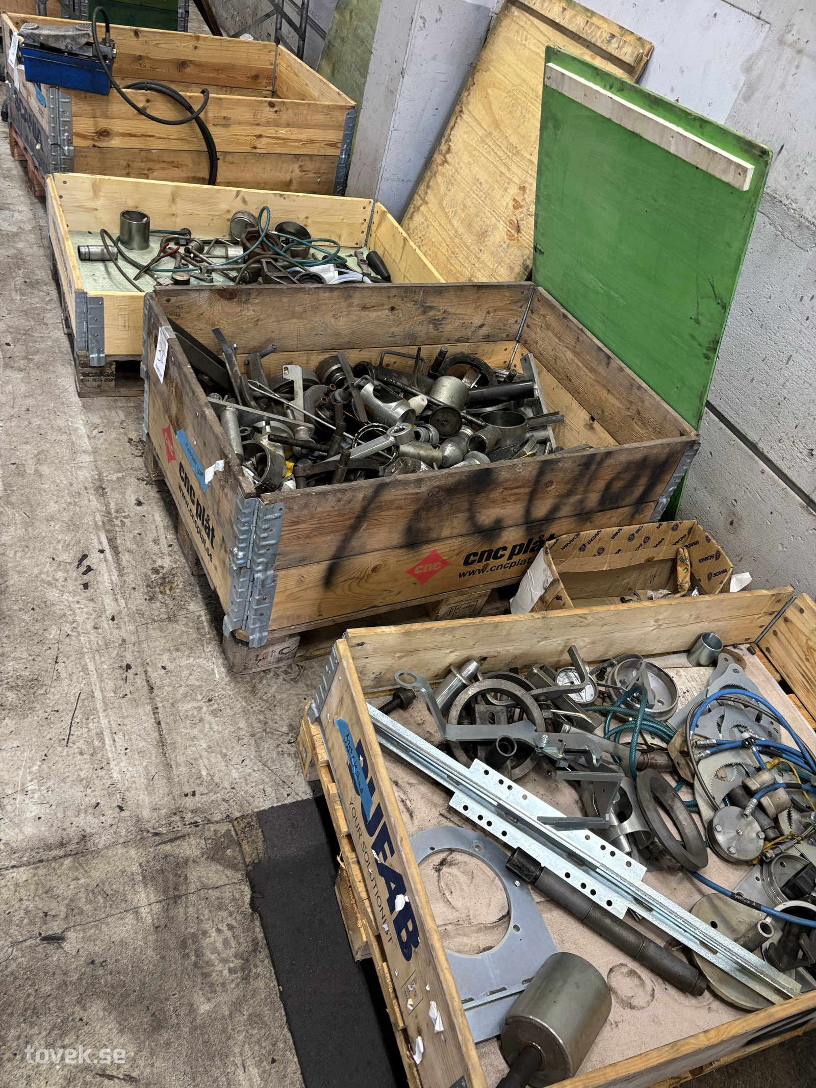 Diverse lastbilsverktyg 3 pall 
