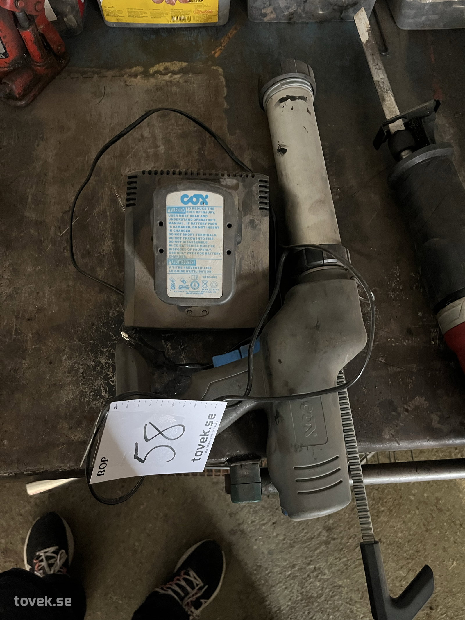 COX Electraflow 14,4 V batteridriven fog- och limspruta