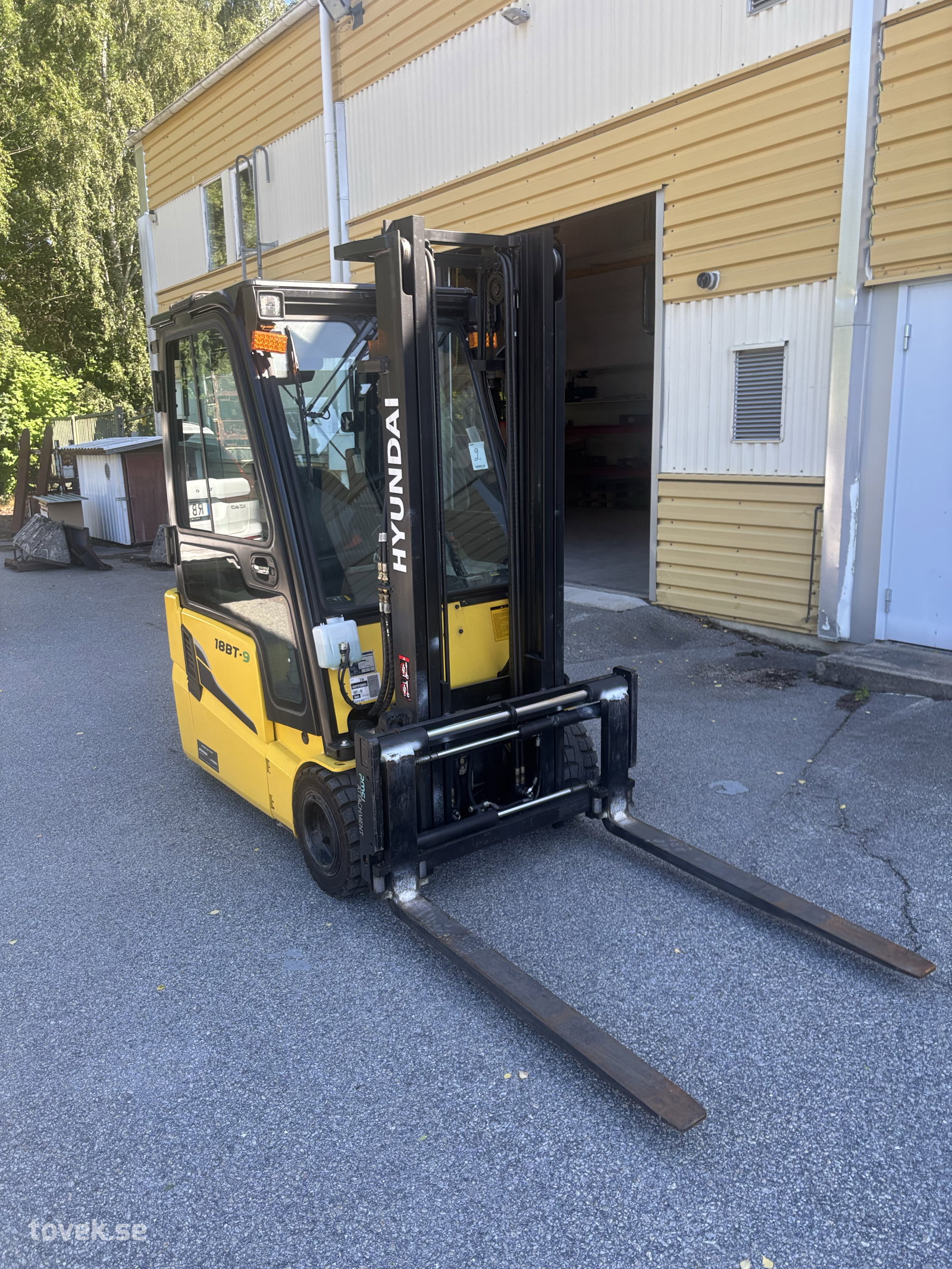Truck Hyundai 18 BT-9, endast 560 timmar, årsmodell 2016 