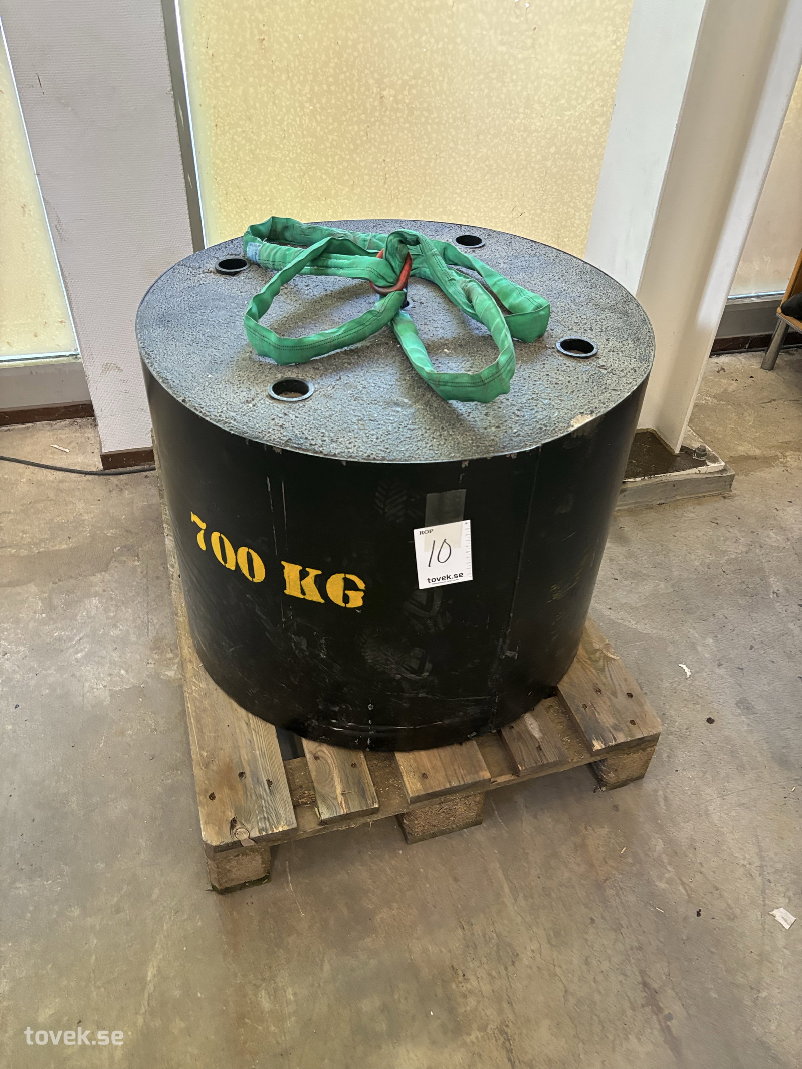 Testvikt 700 kg