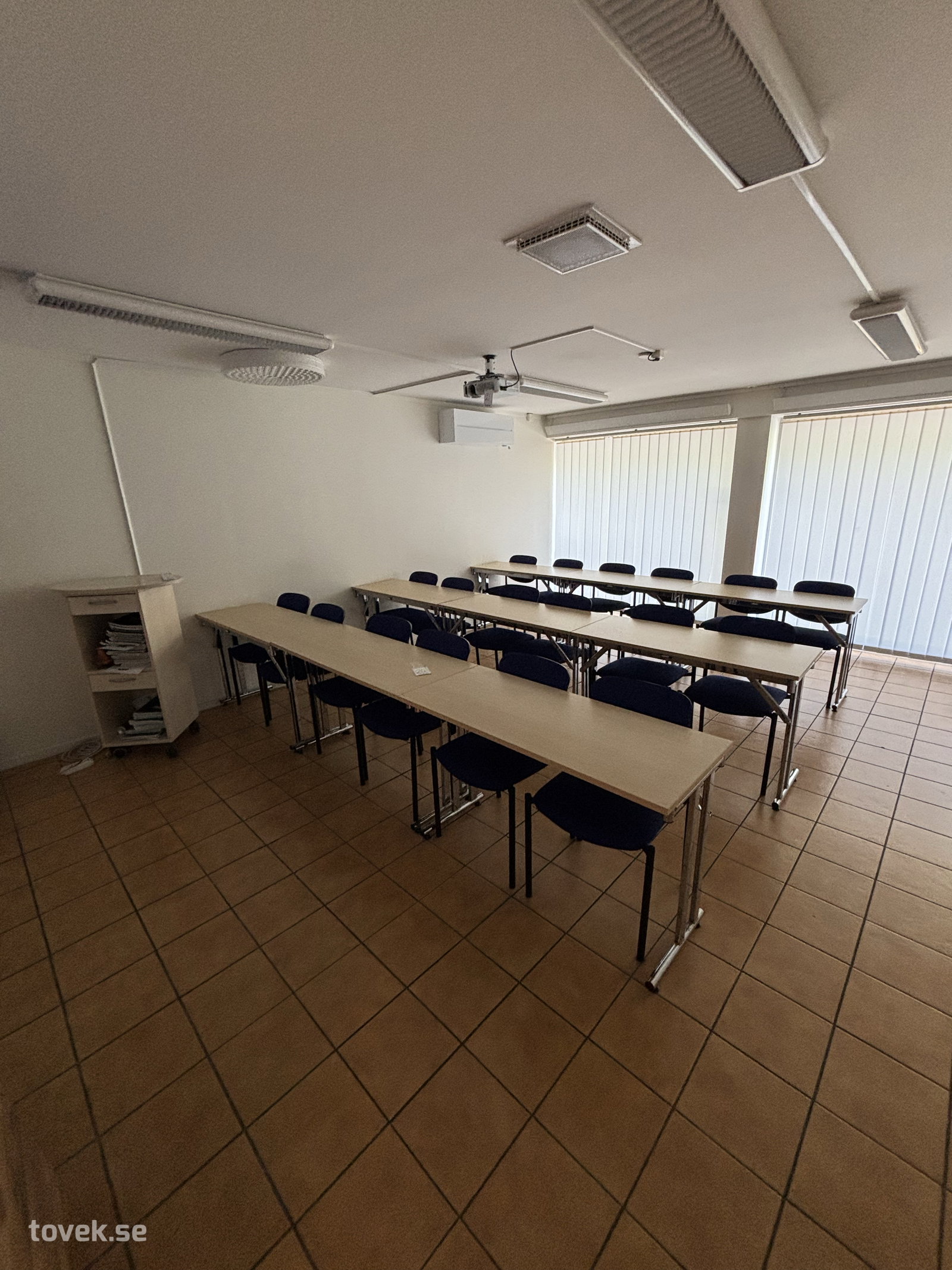 Konferensmöbler komplett med podie 