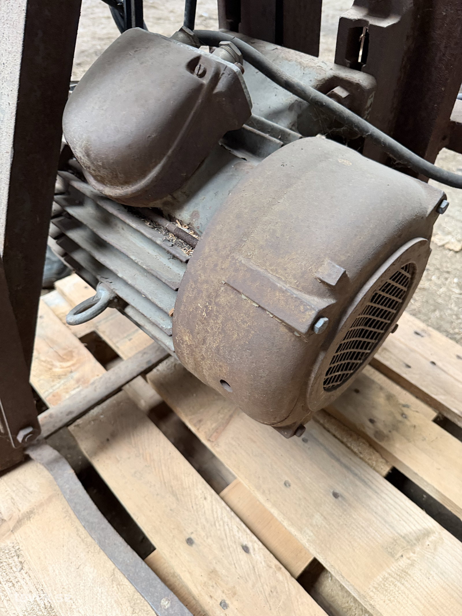 Slider image 4