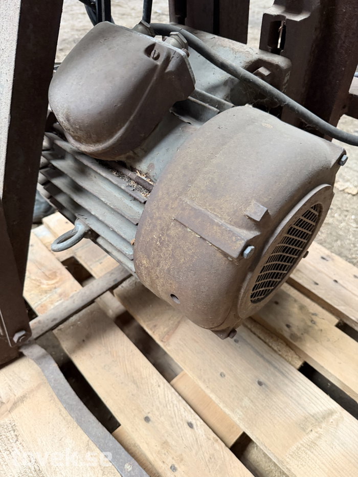 Slider image 4