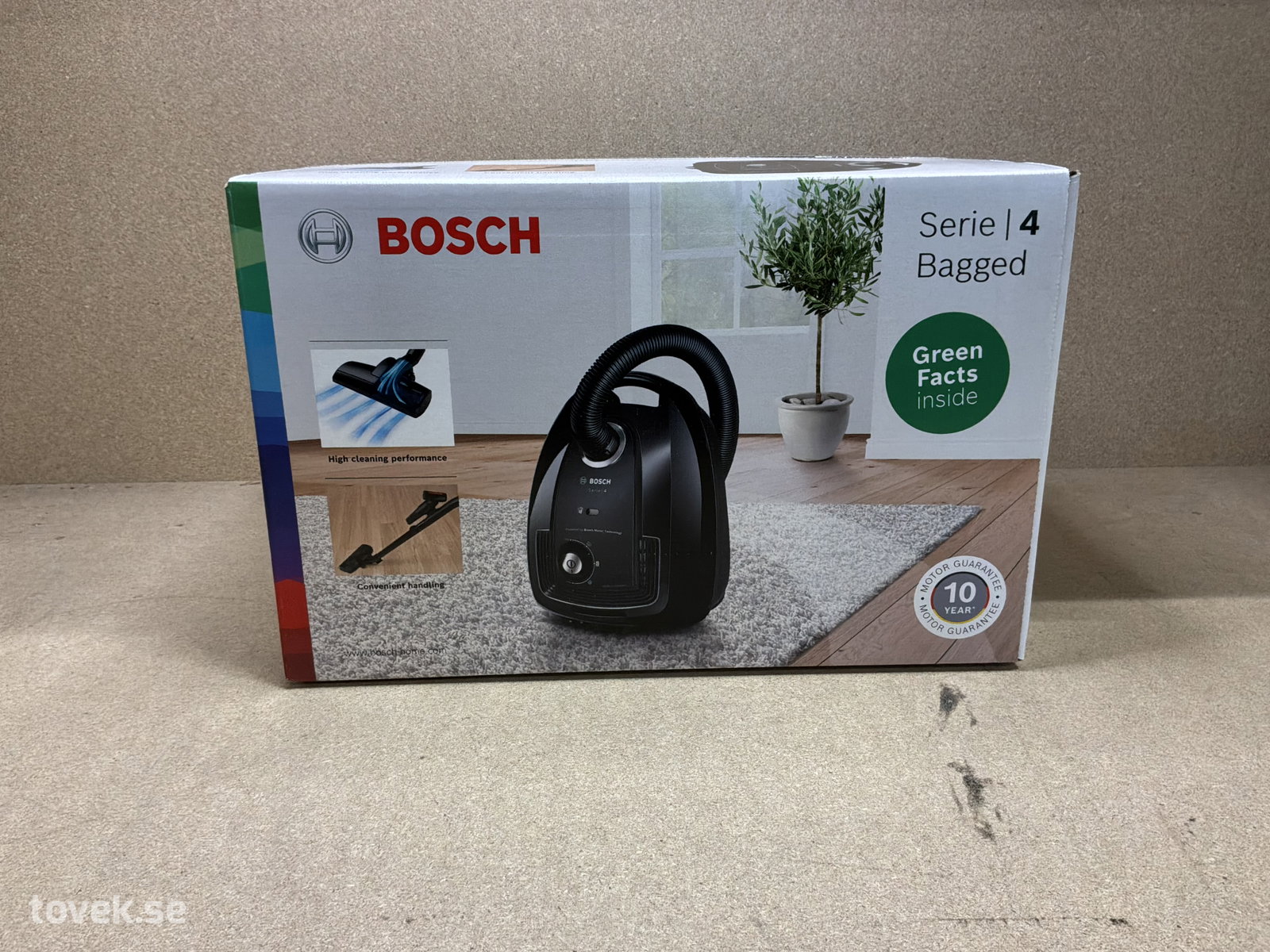 Dammsugare, Bosch, Serie 4, BGD38RD1H på auktion i Ätran hos Toveks Auktioner