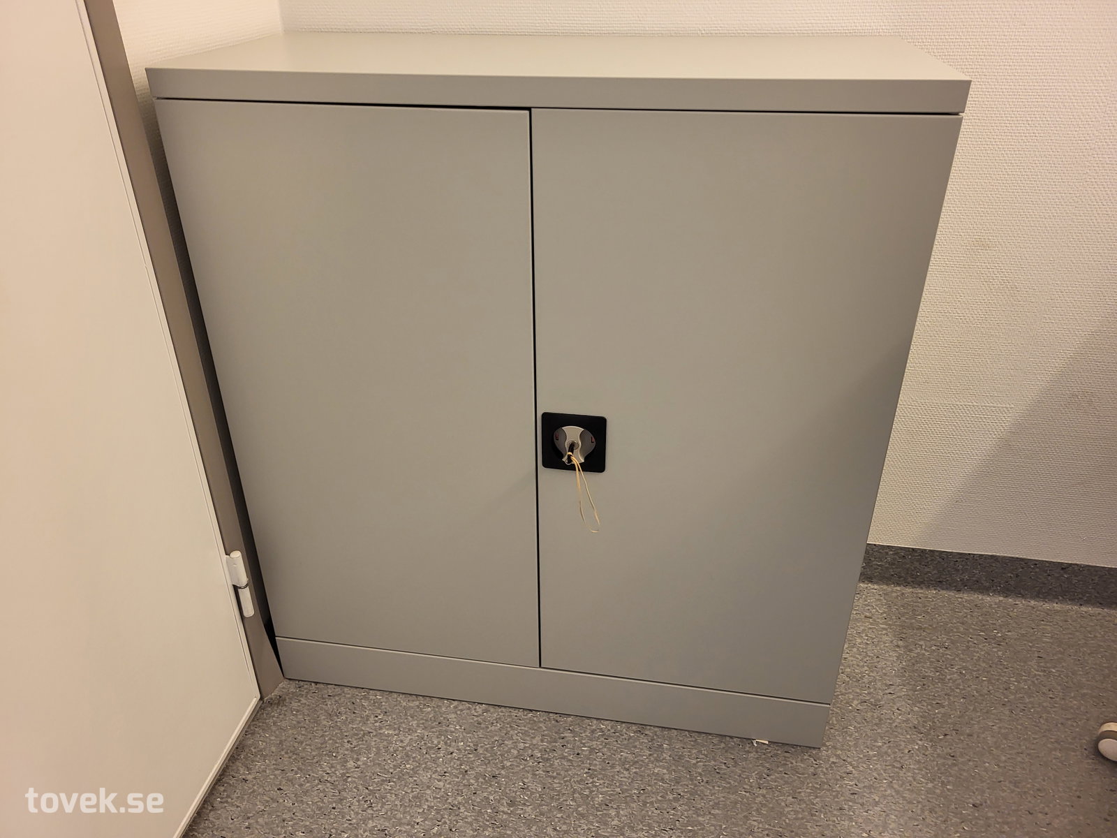 Låsbart Plåtskåp
