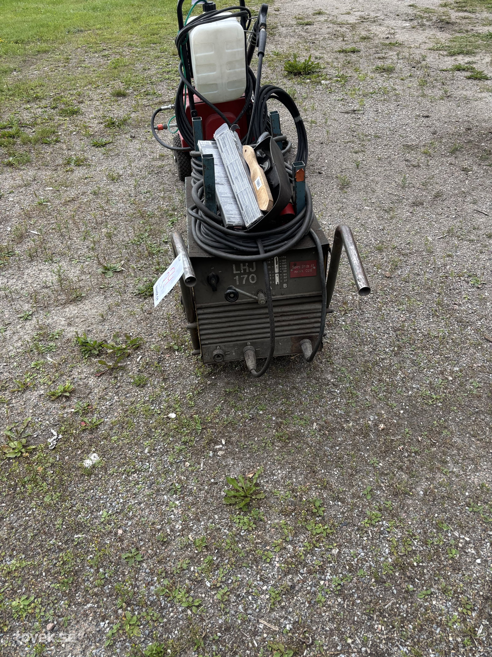 Svets ESAB LHJ 170 på auktion i Gnarp hos Toveks Auktioner