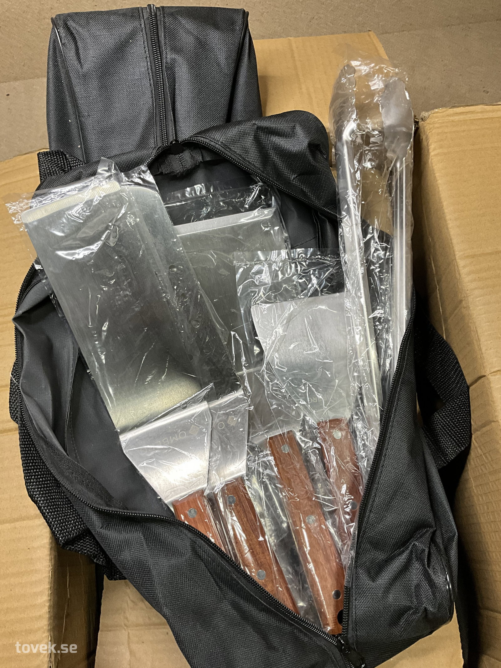 Verktygskit, Omberg, 10 paket på auktion i Ätran hos Toveks Auktioner