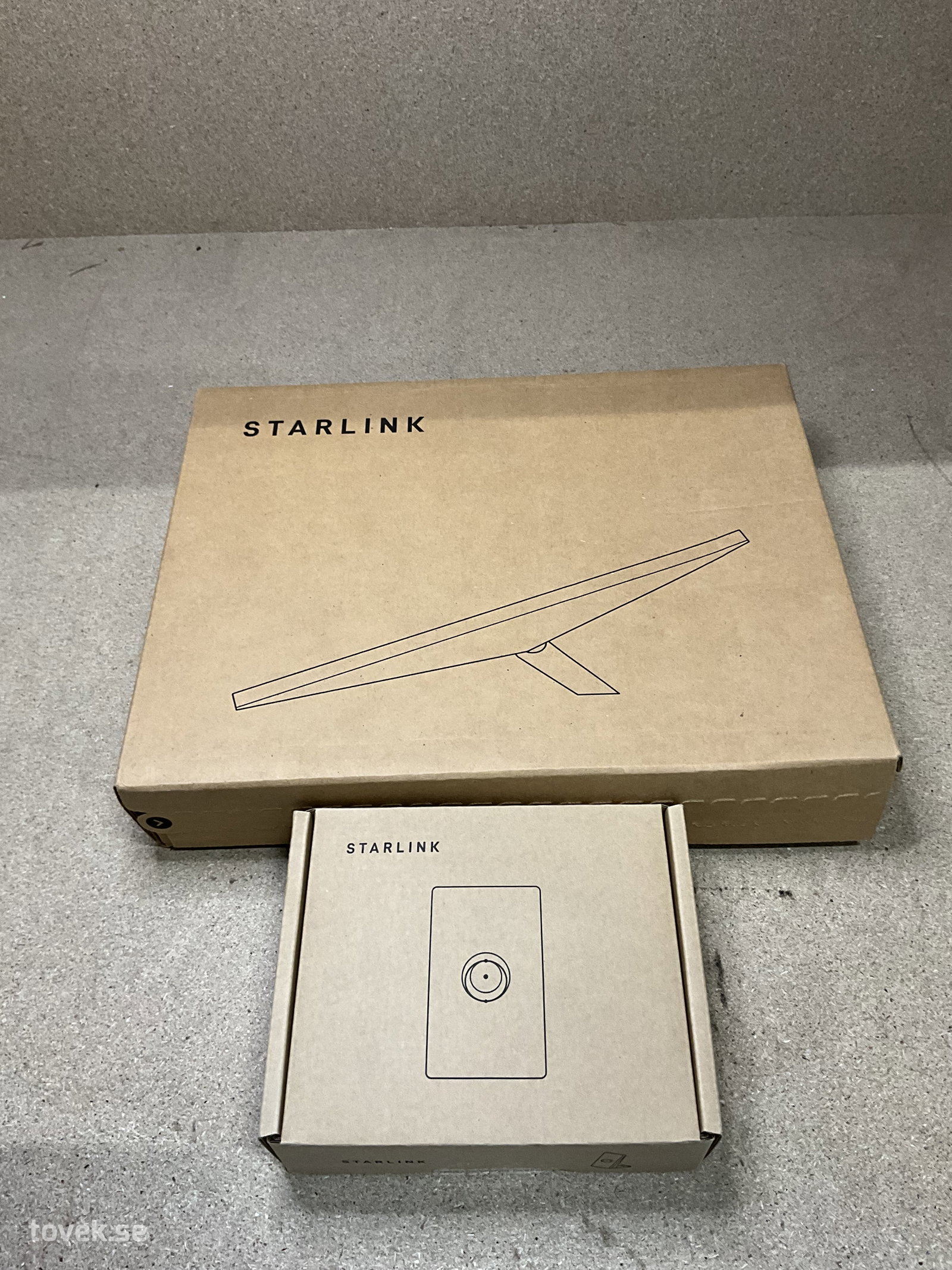 Starlink Mini, Router mini på auktion i Ätran hos Toveks Auktioner