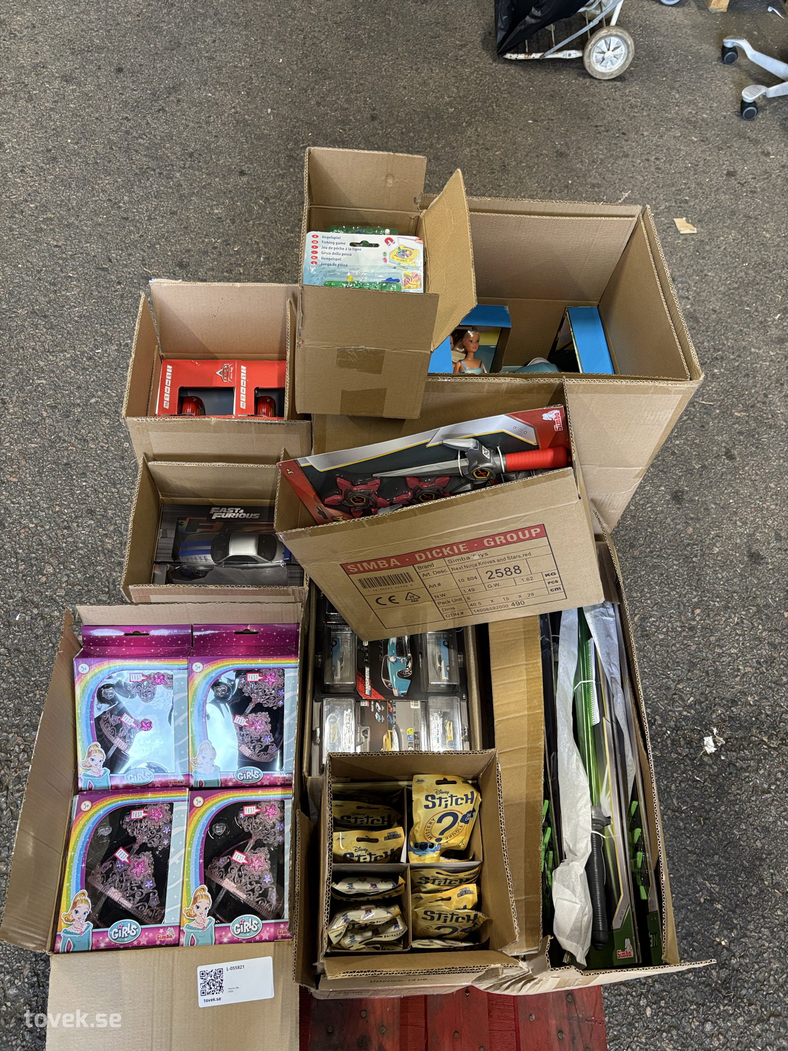 Leksaker Simba Toys på auktion i Ätran hos Toveks Auktioner