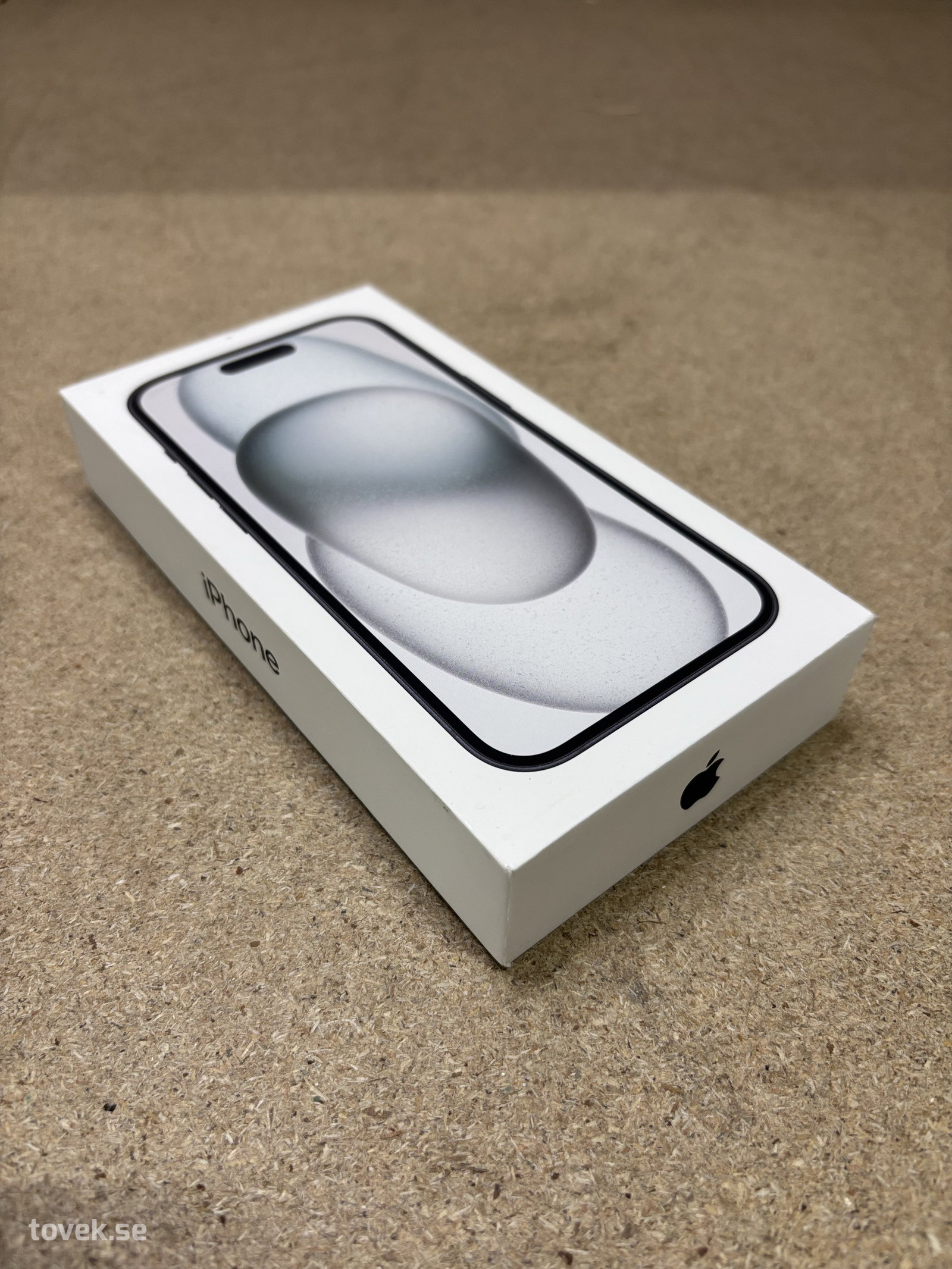 iPhone 15, Black, 128GB på auktion i Ätran hos Toveks Auktioner