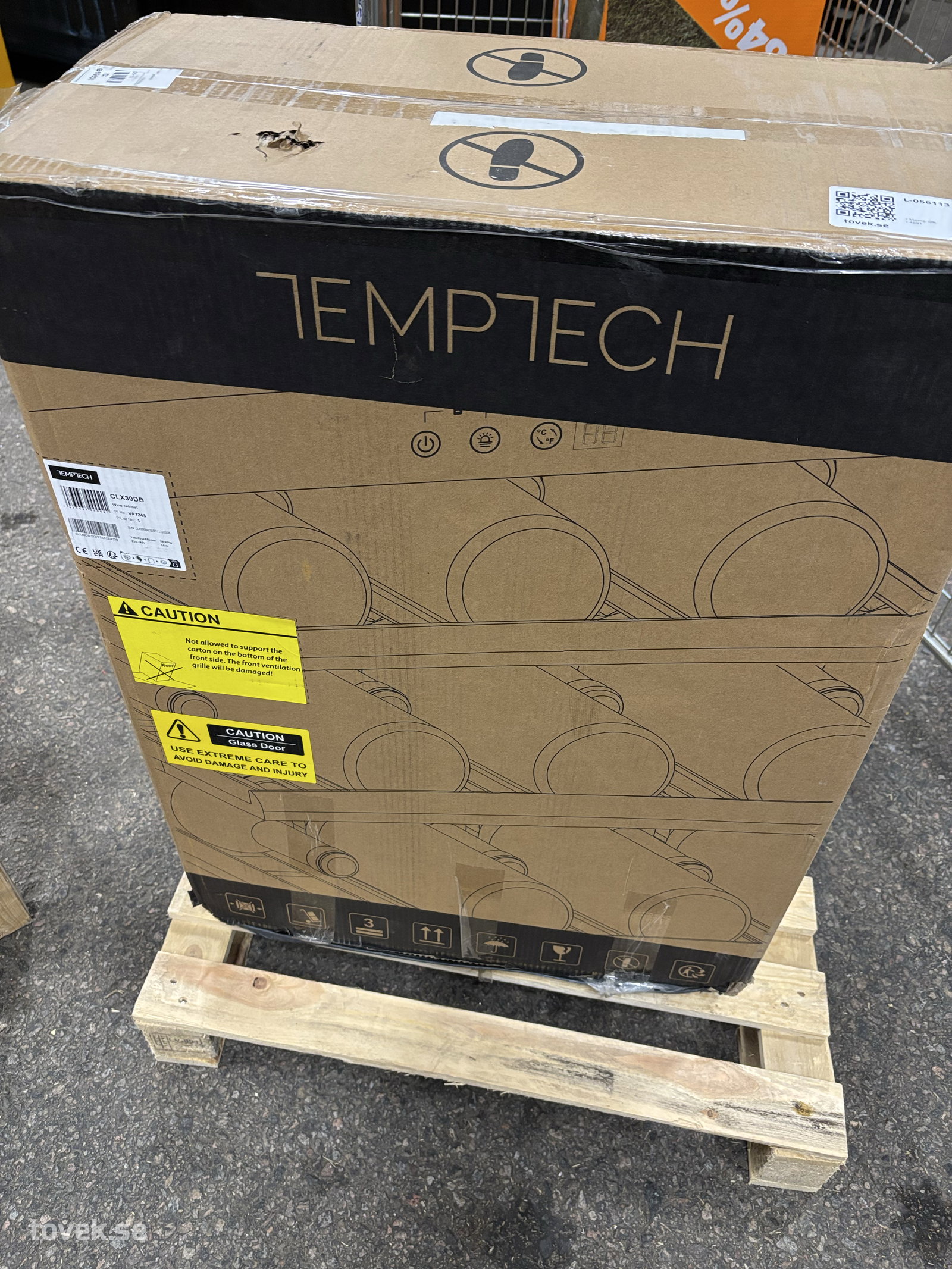 Vinkyl Temptech CLX30DB, skadat emballage, okänt skick på auktion i Ätran hos Toveks Auktioner
