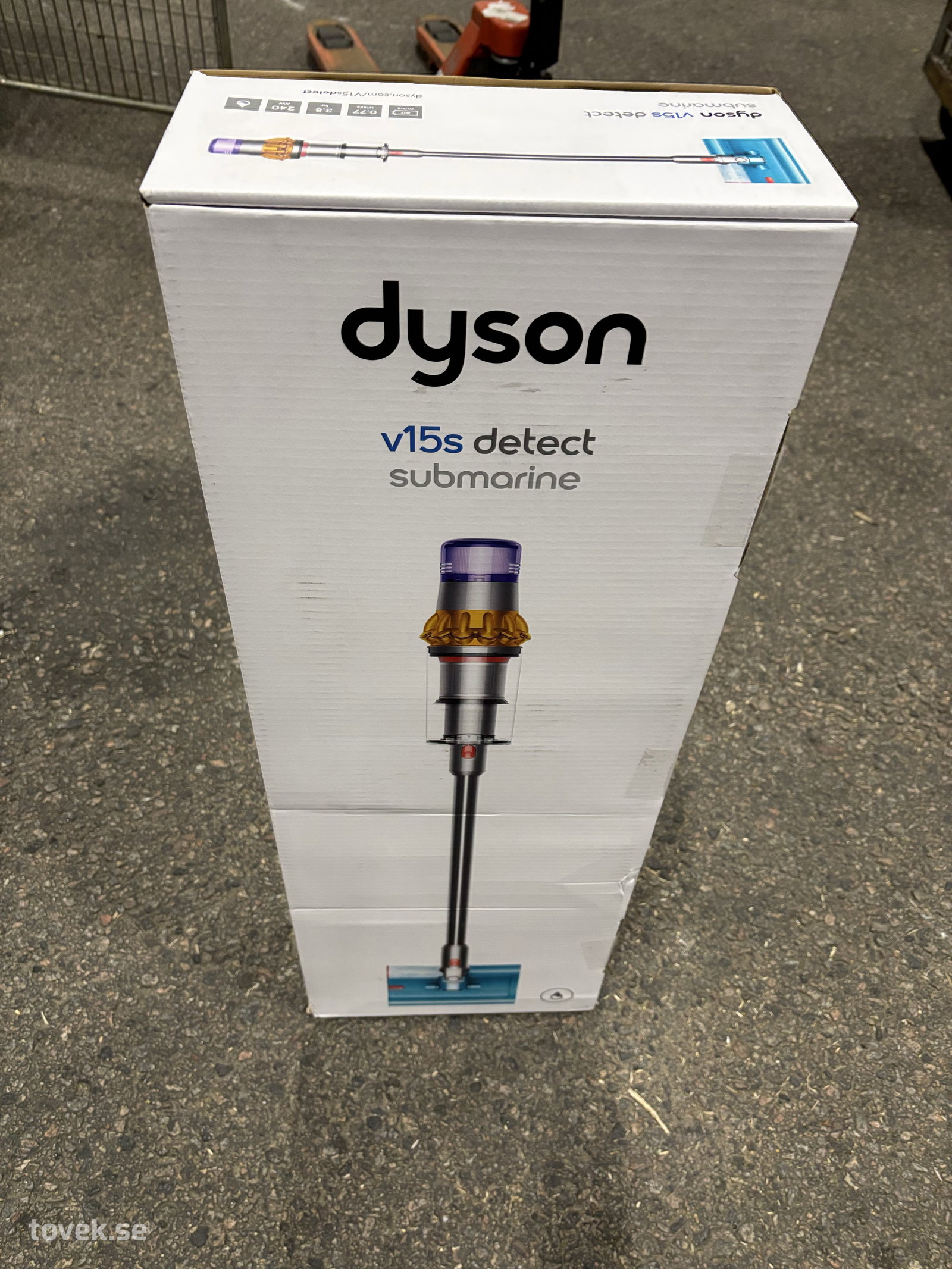 Dyson v15s Detect Submarine på auktion i Ätran hos Toveks Auktioner