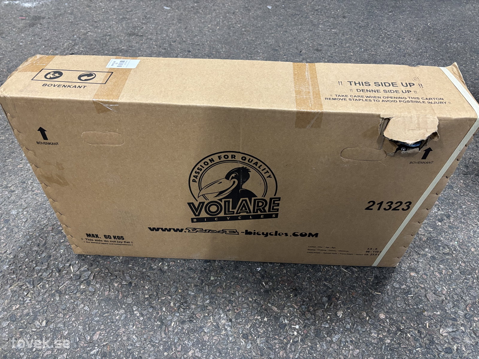 Barncykel 14”, skadat emballage, okänt skick på auktion i Ätran hos Toveks Auktioner
